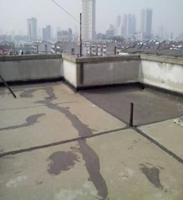 献县漏水维修 楼顶漏水是什么原因，楼顶漏水维修方法是什么?